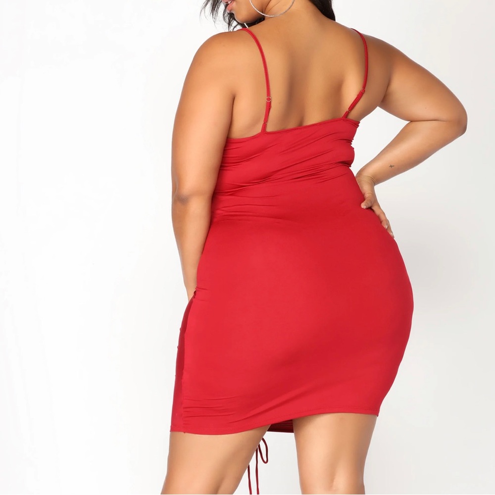 Burgundy Ruched Dress - Picture 5 of 5